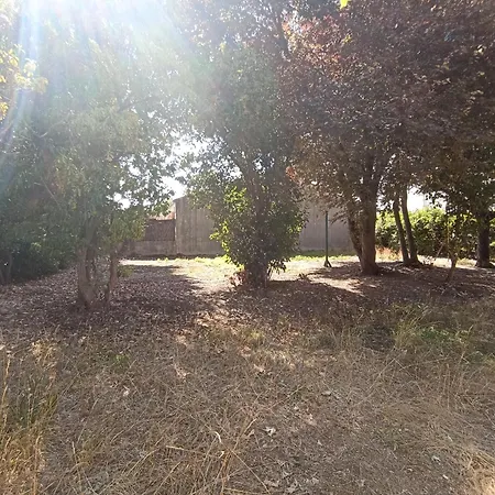 Climatise Avec Cour Et Jardin * Saint-Jean-dʼAngély